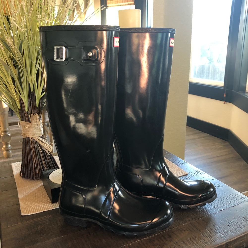 Hunter Black Gloss Rainboots - Picture 3 of 8